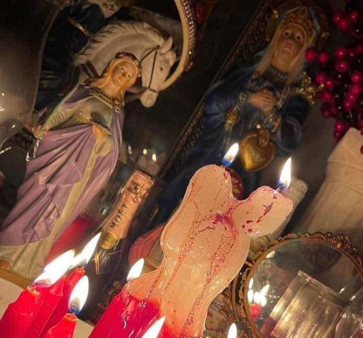 Altar de alto poder con velas